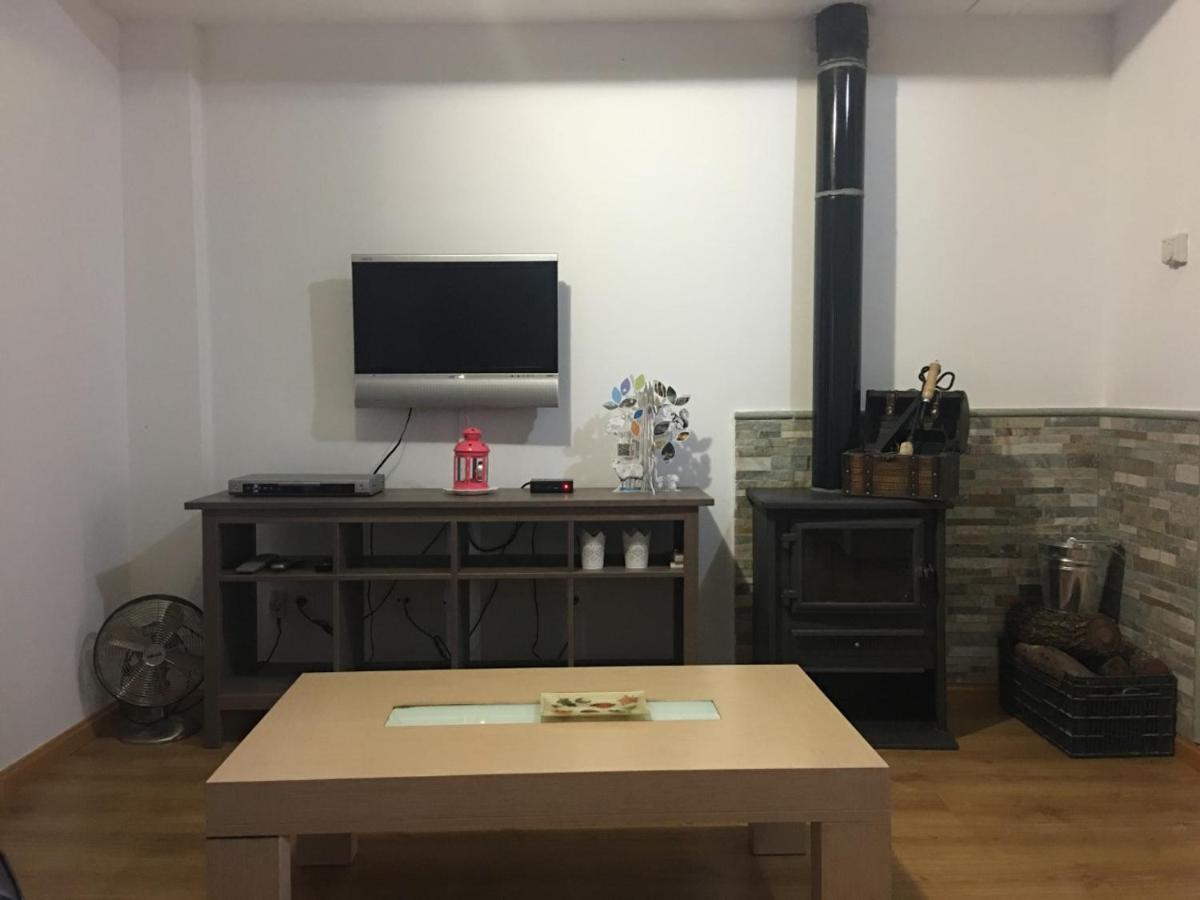 Apartamentos Turisticos Rio Gallego Fontellas  ภายนอก รูปภาพ
